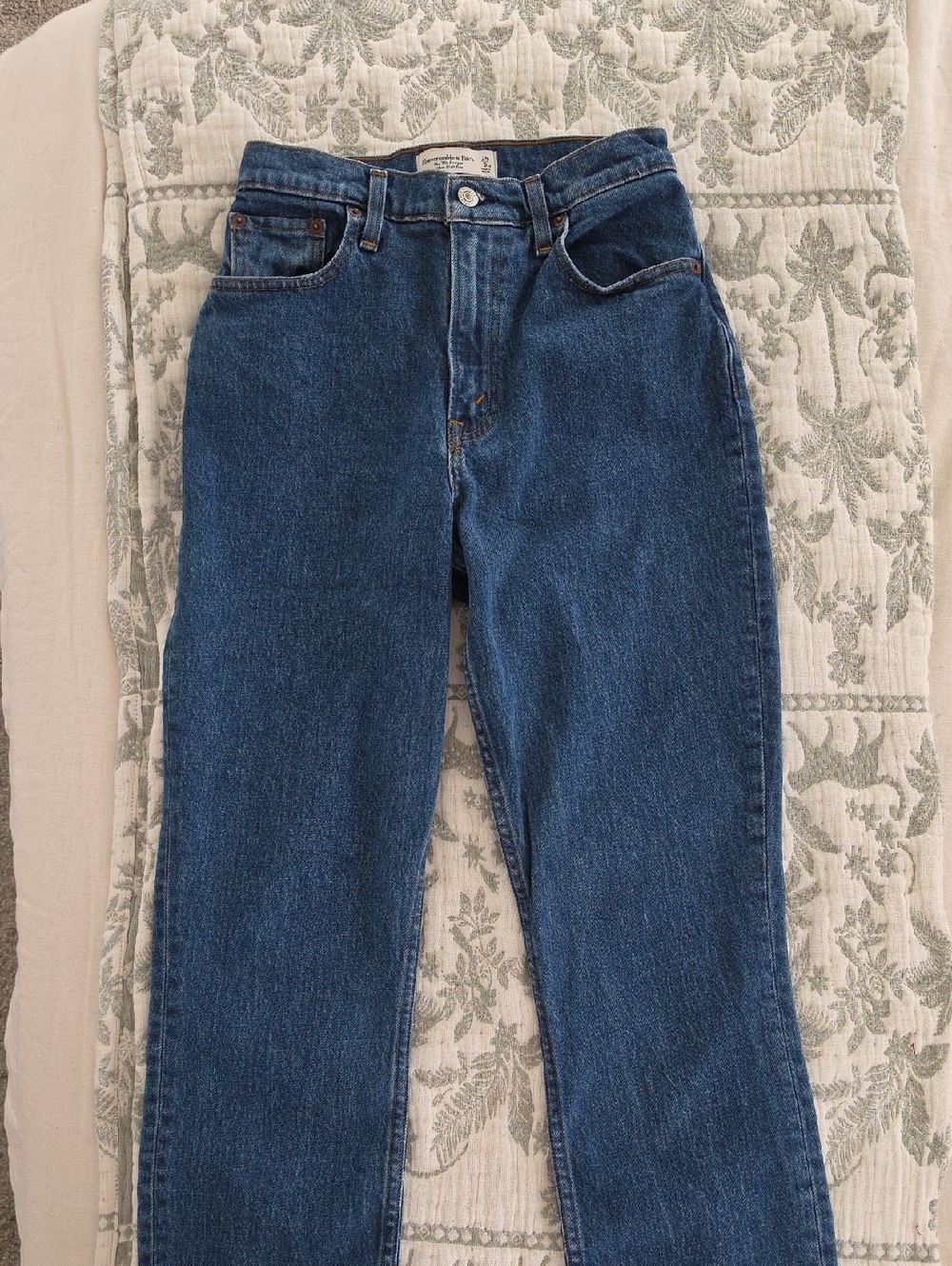 Abercrombie & Fitch Medium Blue High-Rise 90's Straight Curve Love